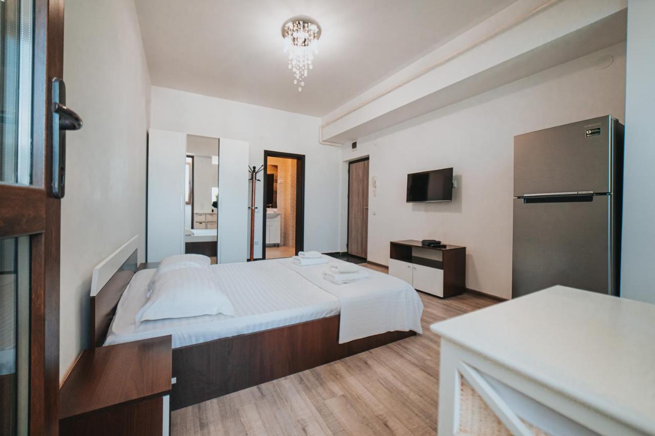 Cozy Studio - Palas Mall Iasi Apartamento Exterior foto